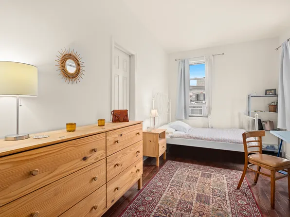 25 Bogart Street 2N image 5 of 6