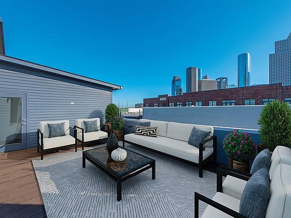 Fabulous roof top deck with downtown view to the east and neighborhood views to the west.