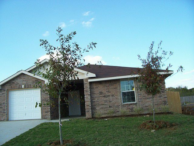 1st image of 805 Odell St