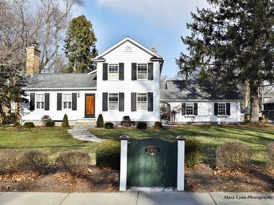 32W164 Army Trail Rd, Wayne, IL, 60184