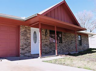 546 S Hitt St, Boyd, TX 76023