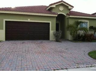 23122 SW 107th Ave, Miami, FL 33170