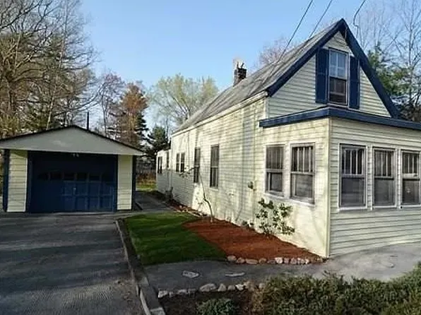 99 Brown St, Tewksbury, MA 01876