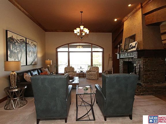 4th image of 9601 Thornwood Cir