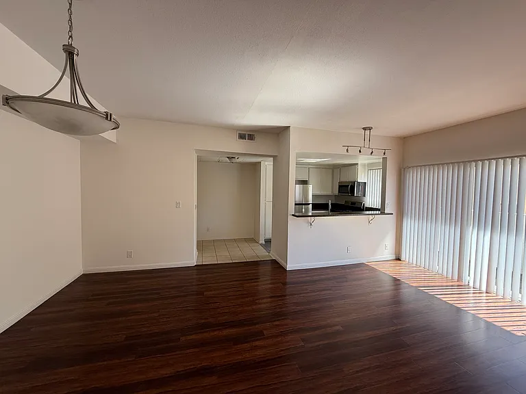 1059 S Bedford St #203 — Photo 5