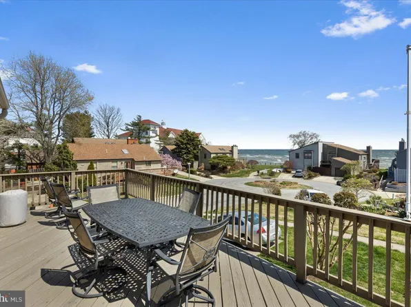 4001 Arcade Ct, Chesapeake Beach, MD 20732