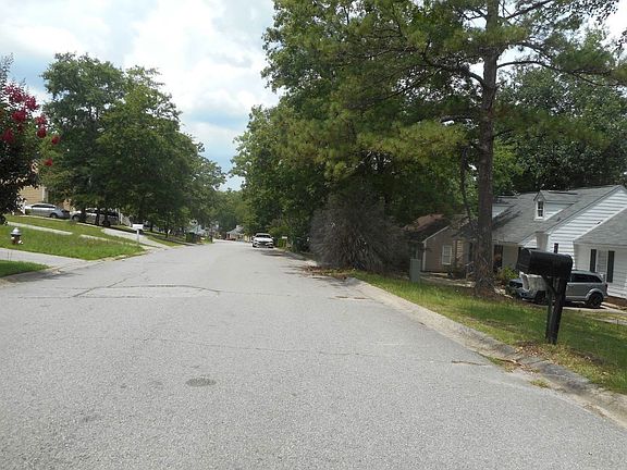 4th image of 233 Gusty Ln