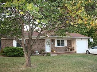 2405 E Victoria Rd, Poplar Bluff, MO 63901