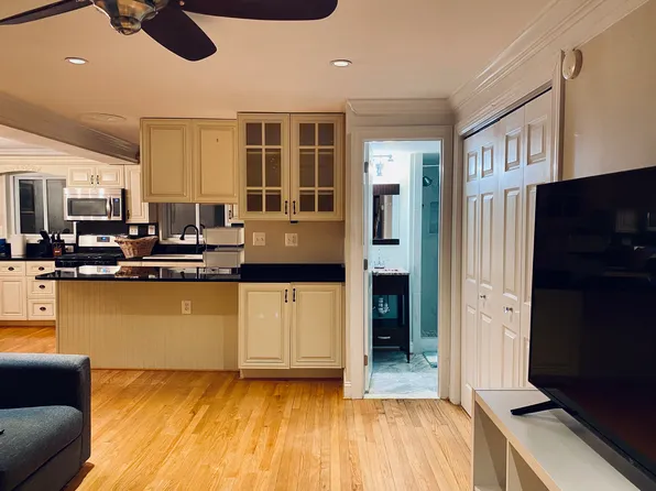 4131 Cupp Dr, Fairfax, VA 22030