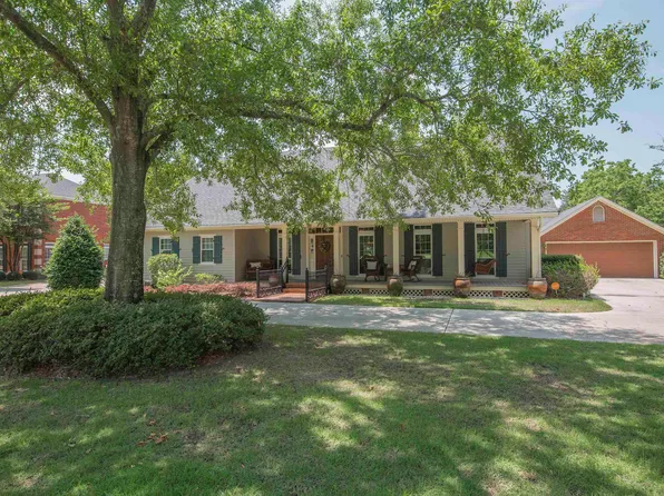 3803 Bayside Cir, Monroe, LA 71201