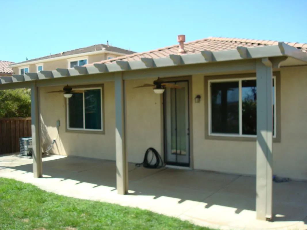4 bed, 2.0 bath, 1710 sqft, $3,250 — Photo 4