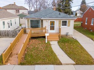 2809 Drexel Ave, Racine, WI 53403