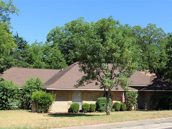 2nd image of 1438 Cardinal Creek Dr