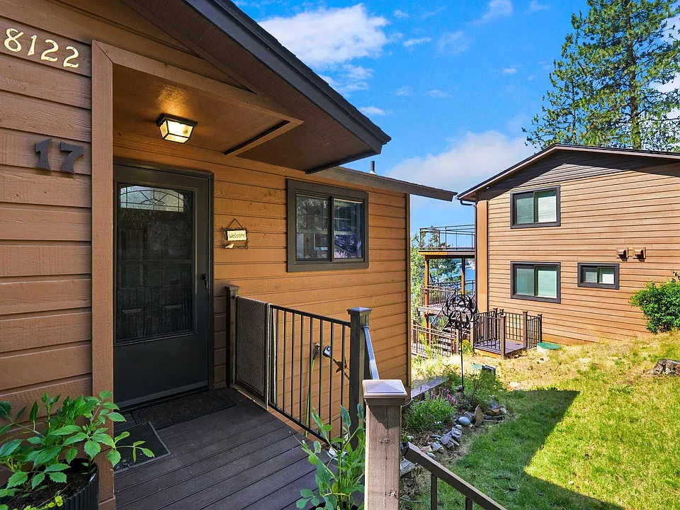 18122 E Duwamish Dr #17