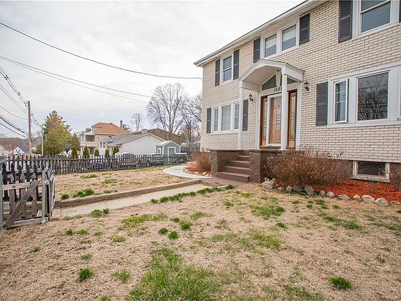 4th image of 1629 Smith St