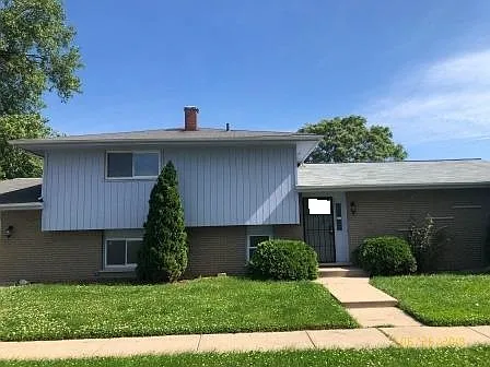 15144 Champlain Ave photo 1
