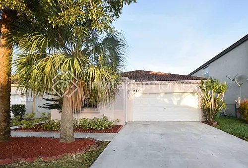 1544 NW 158th Ave Photo 1