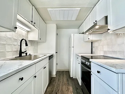 The Campus Edge Apartments Photo 1