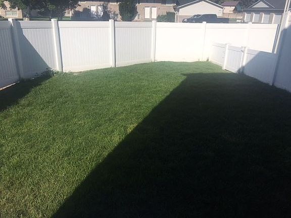 5th image of 3516 Greenfield Dr