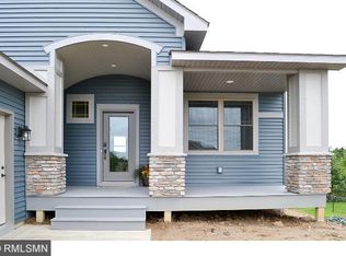 31449 Marvin Ave, Lindstrom, MN 55045