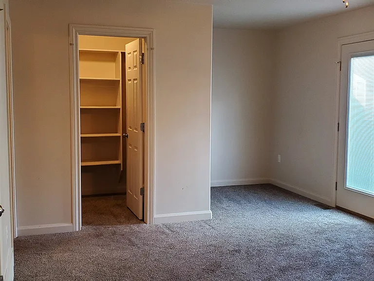 main bedroom, walk-in closet, spacious, patio deck