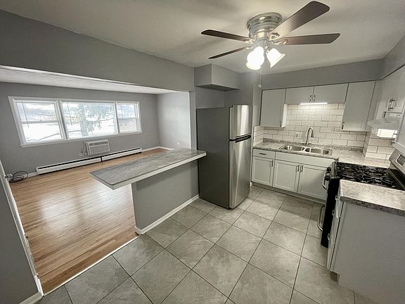 2nd image of 4310 W North Ave #7