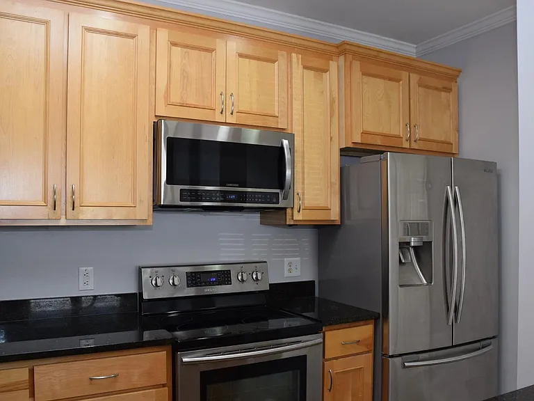 720 N Person St #103 — Photo 11