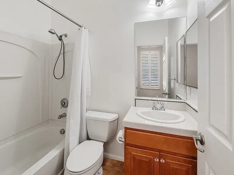 10556 Debreceni Way #9 — Photo 20