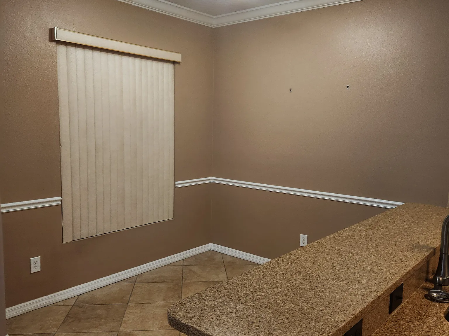 4 bed, 1143 sqft, $1,900 — Photo 4