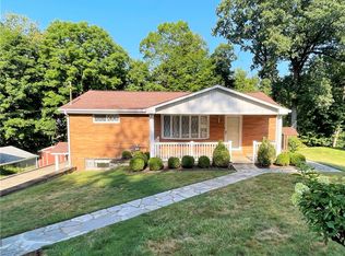 2310 Forest Grove Rd, Coraopolis, PA 15108