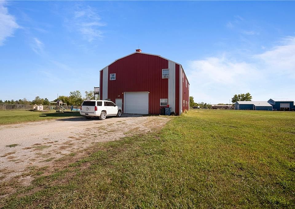 1st image of 4422 County Road 4300