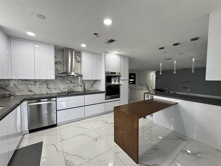 10394 Fairway Heights Blvd #O — Photo 9
