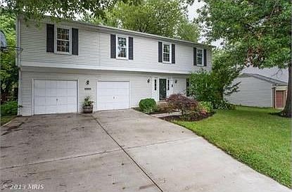 3rd image of 1713 Fantasia Cir