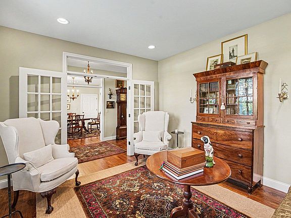 5th image of 10535 Belle Pointe Dr