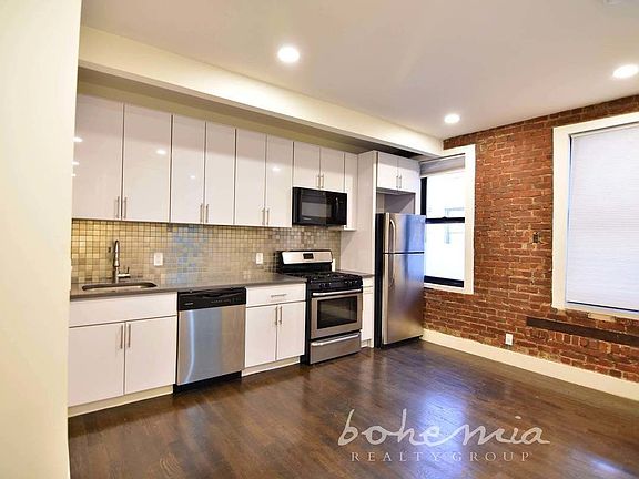 2nd image of 150 W 140th St #H1