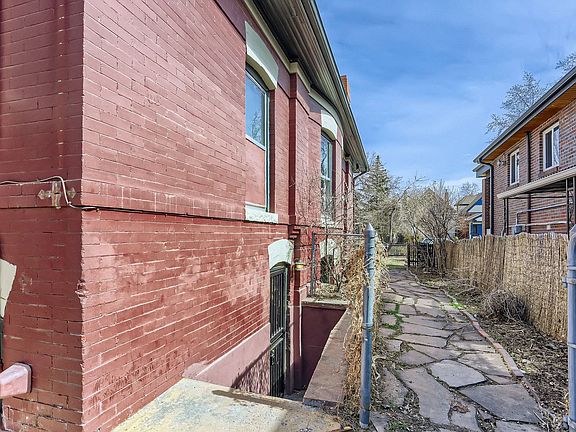 3rd image of 445 N Washington St #2