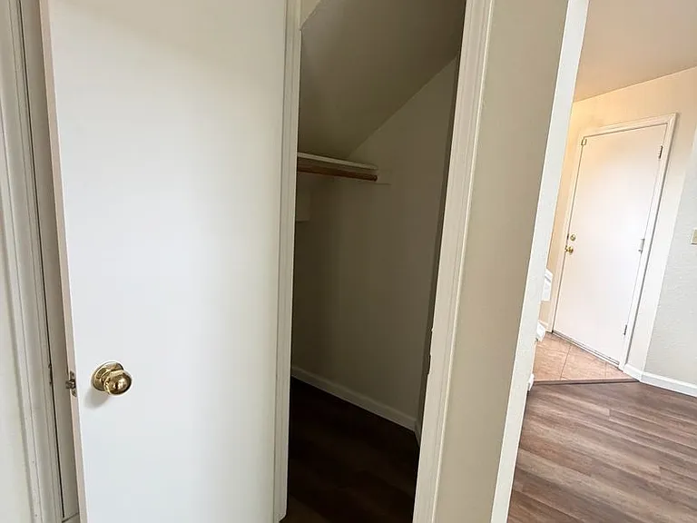 115 James River Rd — Photo 9