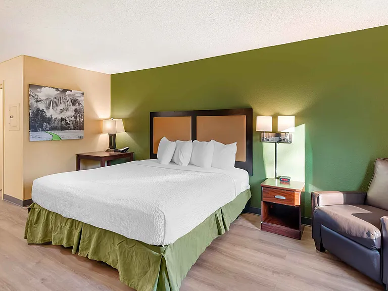Studio Suite - 1 King Bed