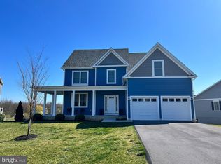 448 Deerfield Village Dr, Shepherdstown, WV 25443
