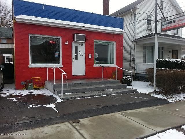 2nd image of 1423 Cedar Ave