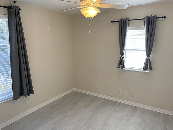 5th image of 109 20th Ave S