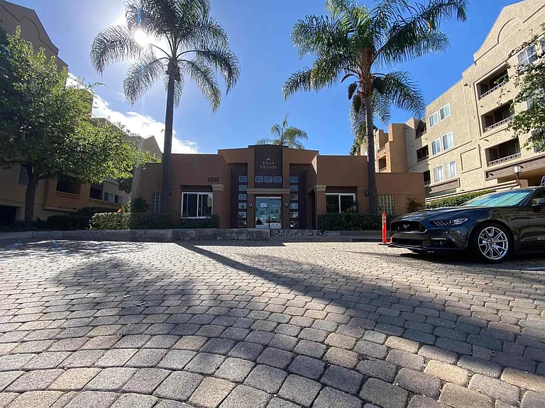 8889 Caminito Plaza Centro #7219 — Photo 2