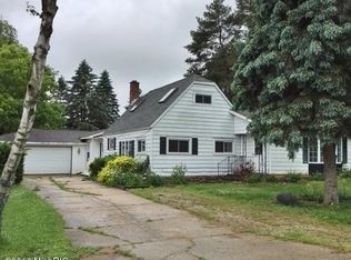 915 Woodward Ave, Big Rapids, MI