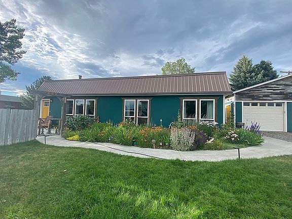 2nd image of 697 W Southview Ave
