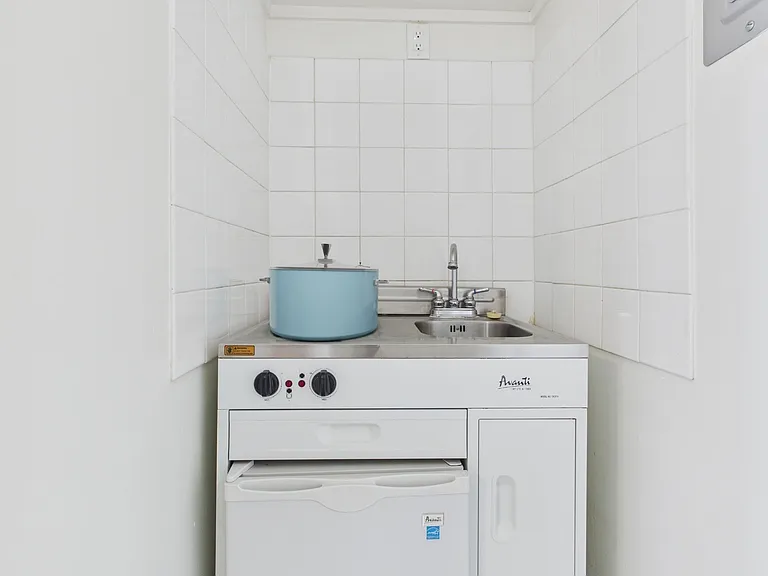Variel Apartments — Photo 5
