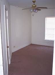 4th image of 524 Tyler St