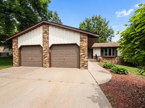 7483 Hydram Ave S, Cottage Grove, MN 55016
