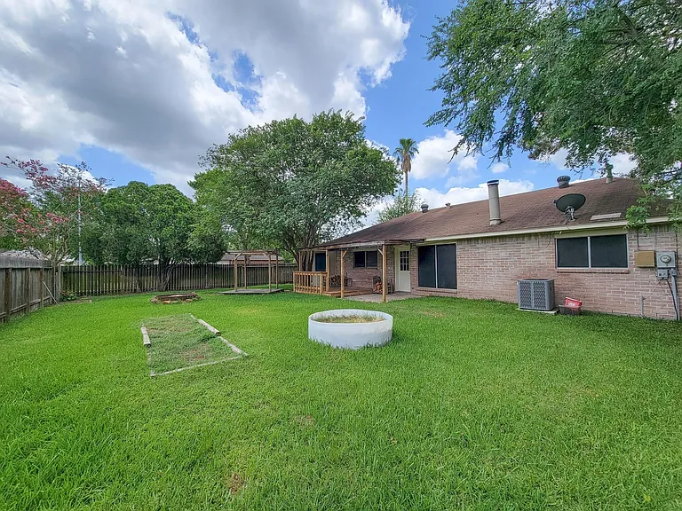 29002 Sedgefield St — Photo 35