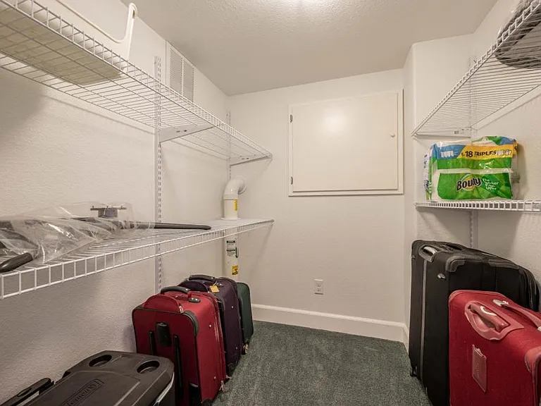 4220 Ravenna Pl — Photo 38