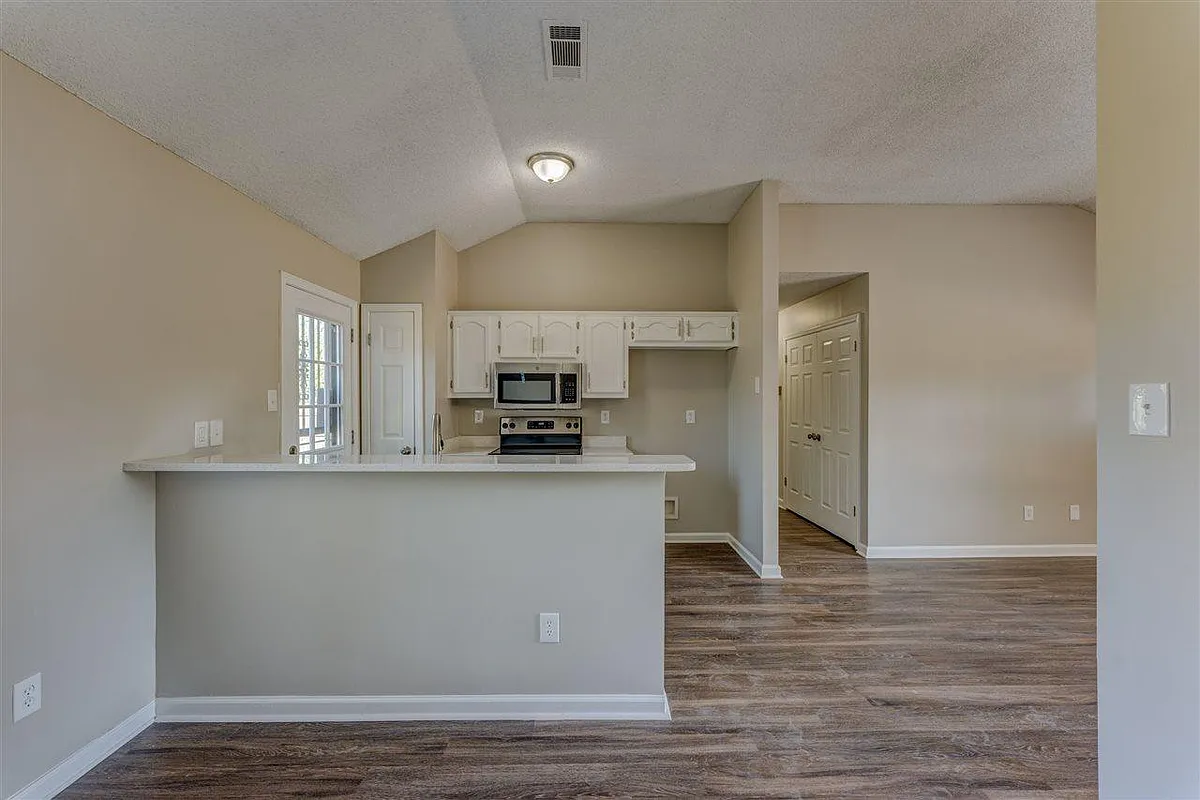 Building Photo - 5540 Angelace Dr S